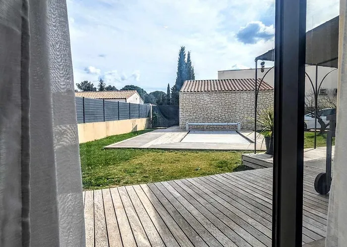 Au Pont Du Gard Piscine Clim Et Wifi